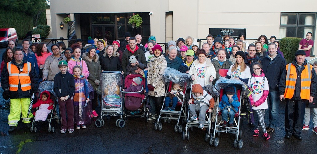 Mayor Brenda Stevenson pictured with a group at the start of the Mayor's Charity 3K Family Fun Walk. (Photo - Tom Heaney, nwpresspics)